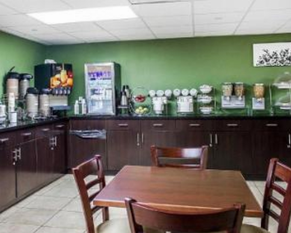 Days Inn by Wyndham Brooklyn Borough Park Image 20